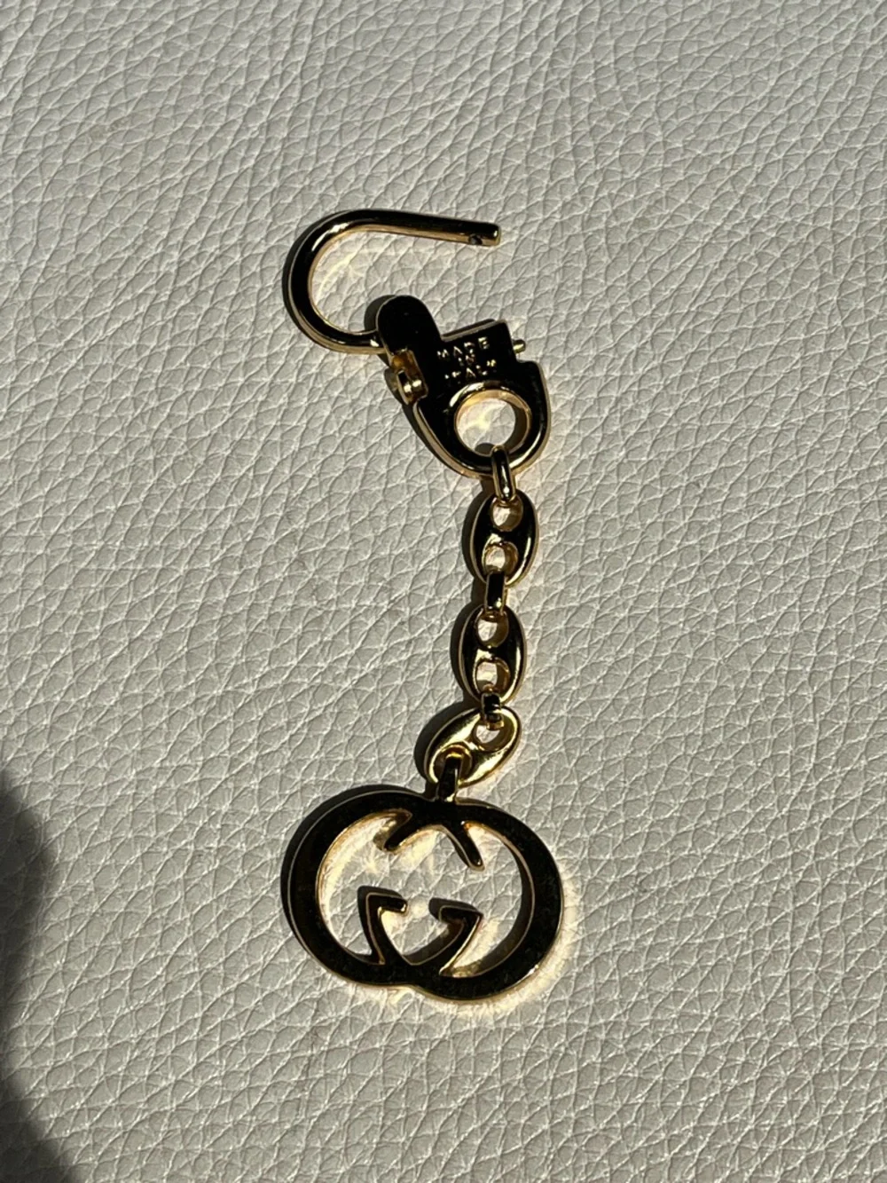 Gucci Gold GG Charm - Picture 5 of 9